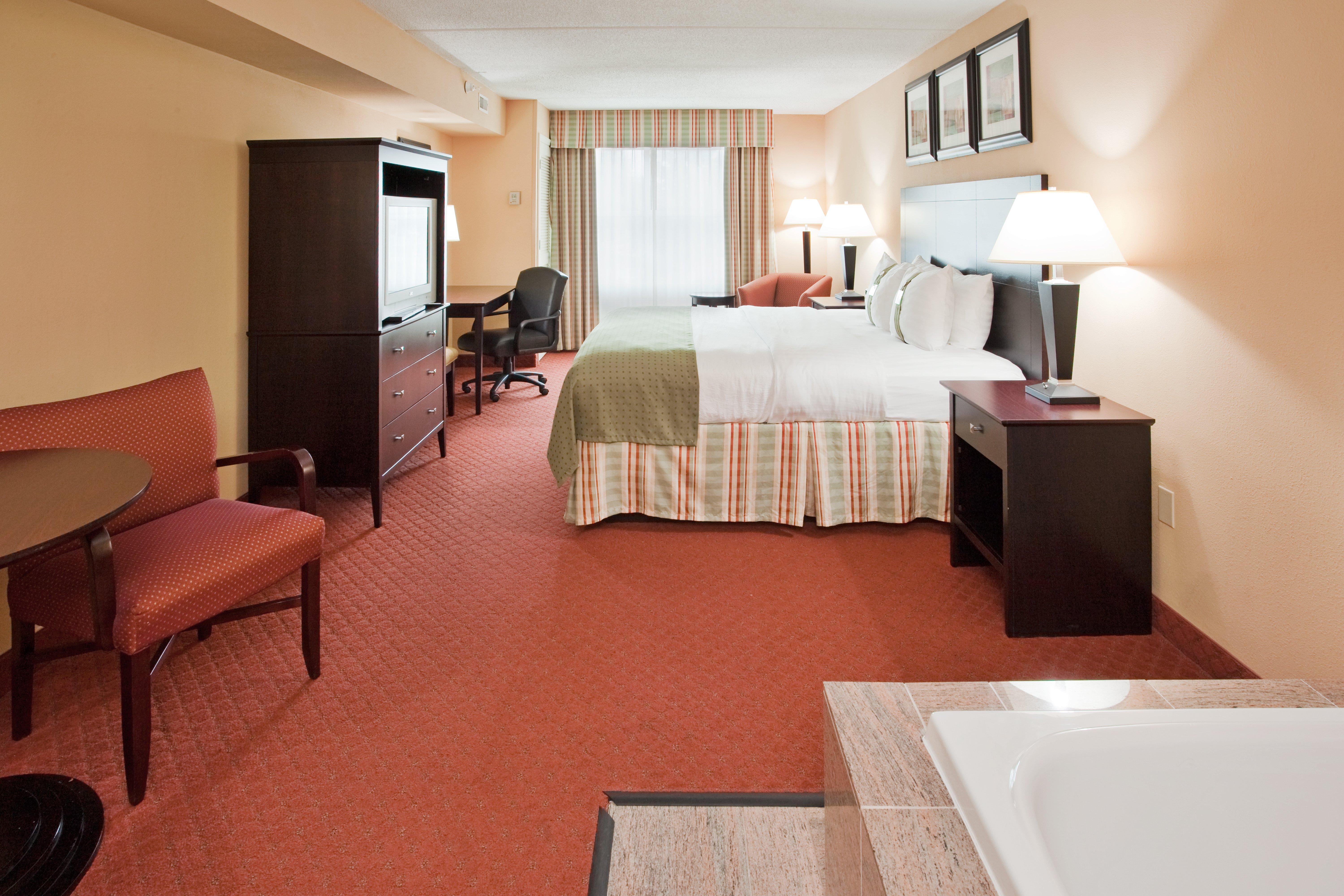 Holiday Inn Martinsburg By Ihg Номер фото