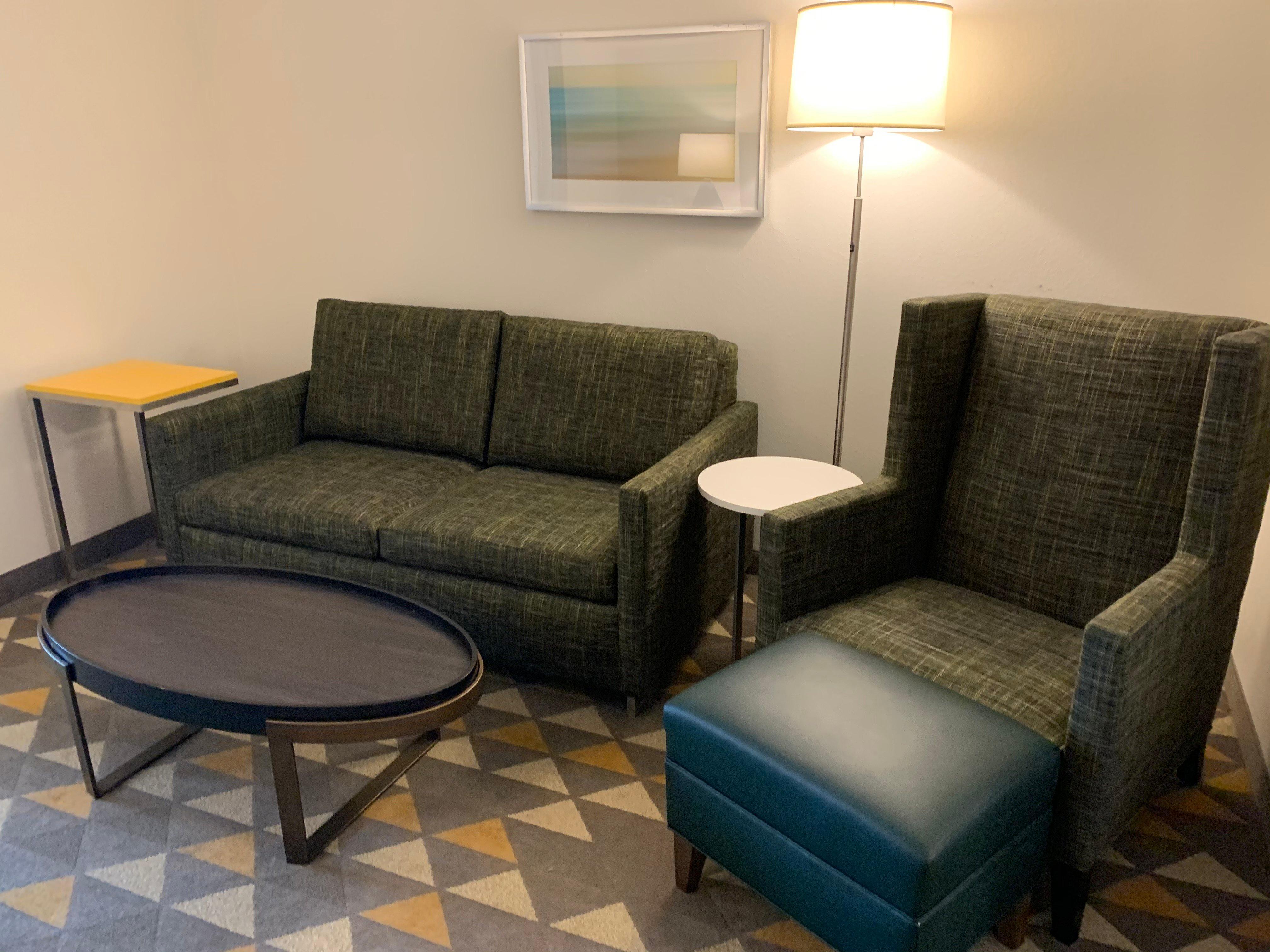 Holiday Inn Martinsburg By Ihg Экстерьер фото