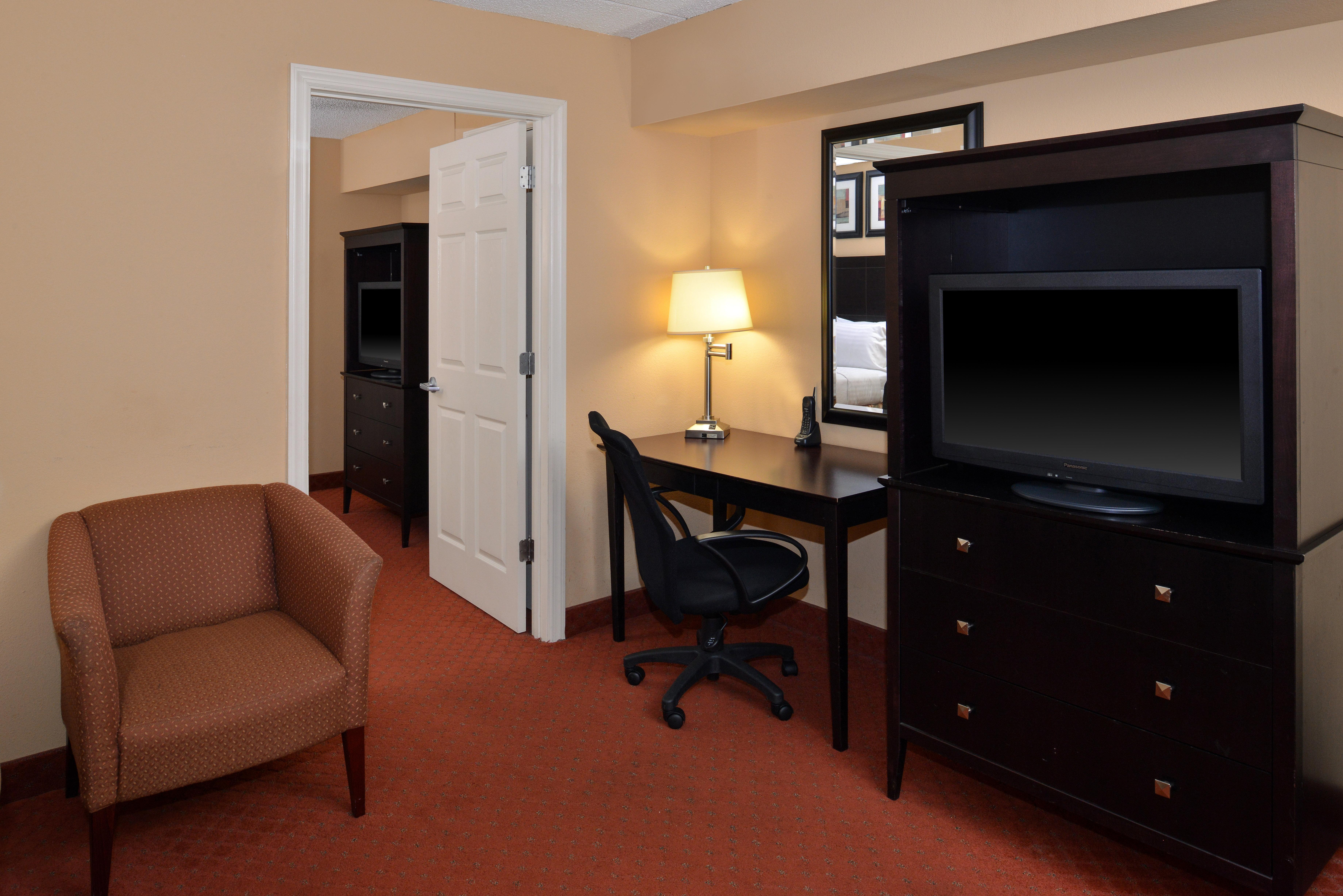 Holiday Inn Martinsburg By Ihg Экстерьер фото