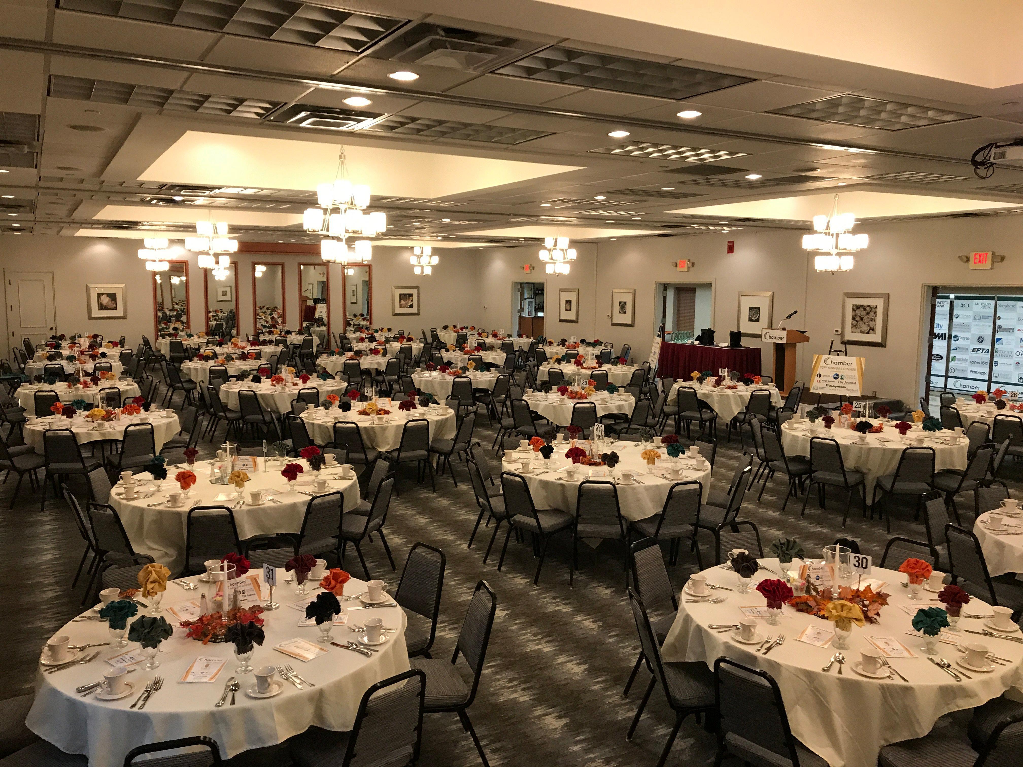 Holiday Inn Martinsburg By Ihg Экстерьер фото